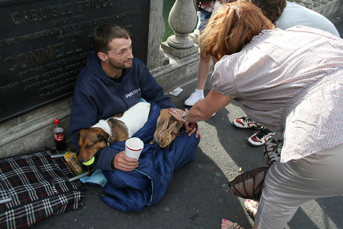 bezdomovci a psy (12)