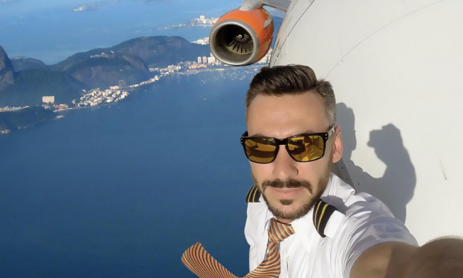 Veľmi nebezpečné selfie pilota, myslíte si, že sú pravé? img