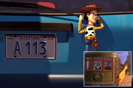 Všimli ste si, že kód A113 je v každom filme od Pixaru? Prečo? img